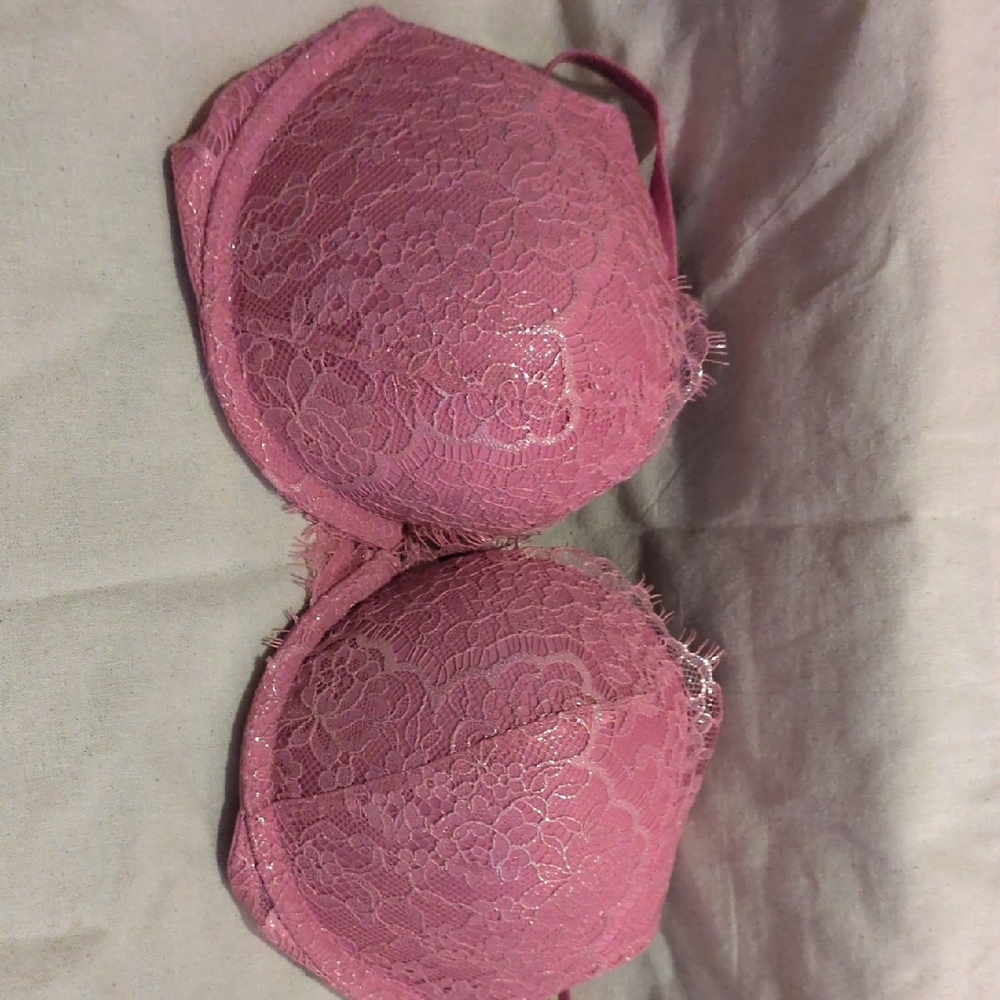 Victoria's Secret Dream Angel 32D Pink Lace Bra